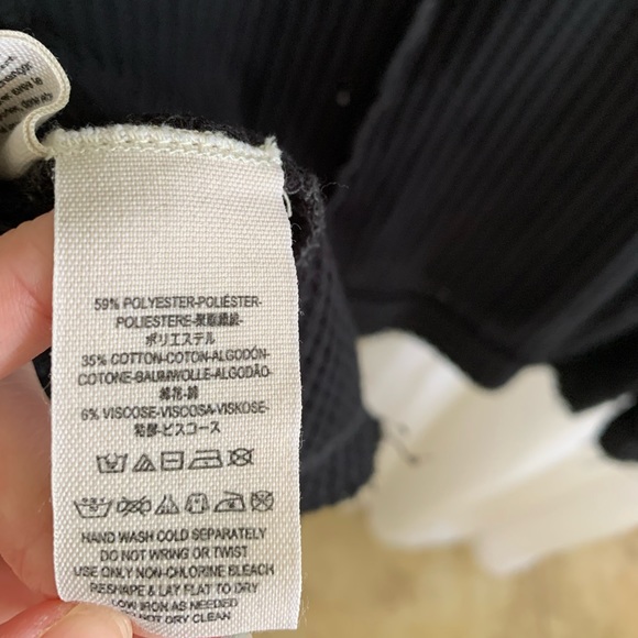 Free people | we the free black balloon sleeve distressed top 🥀 - Picture 9 of 15